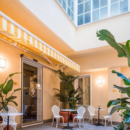 רומא Tree Charme Pantheon Hotel מראה חיצוני תמונה